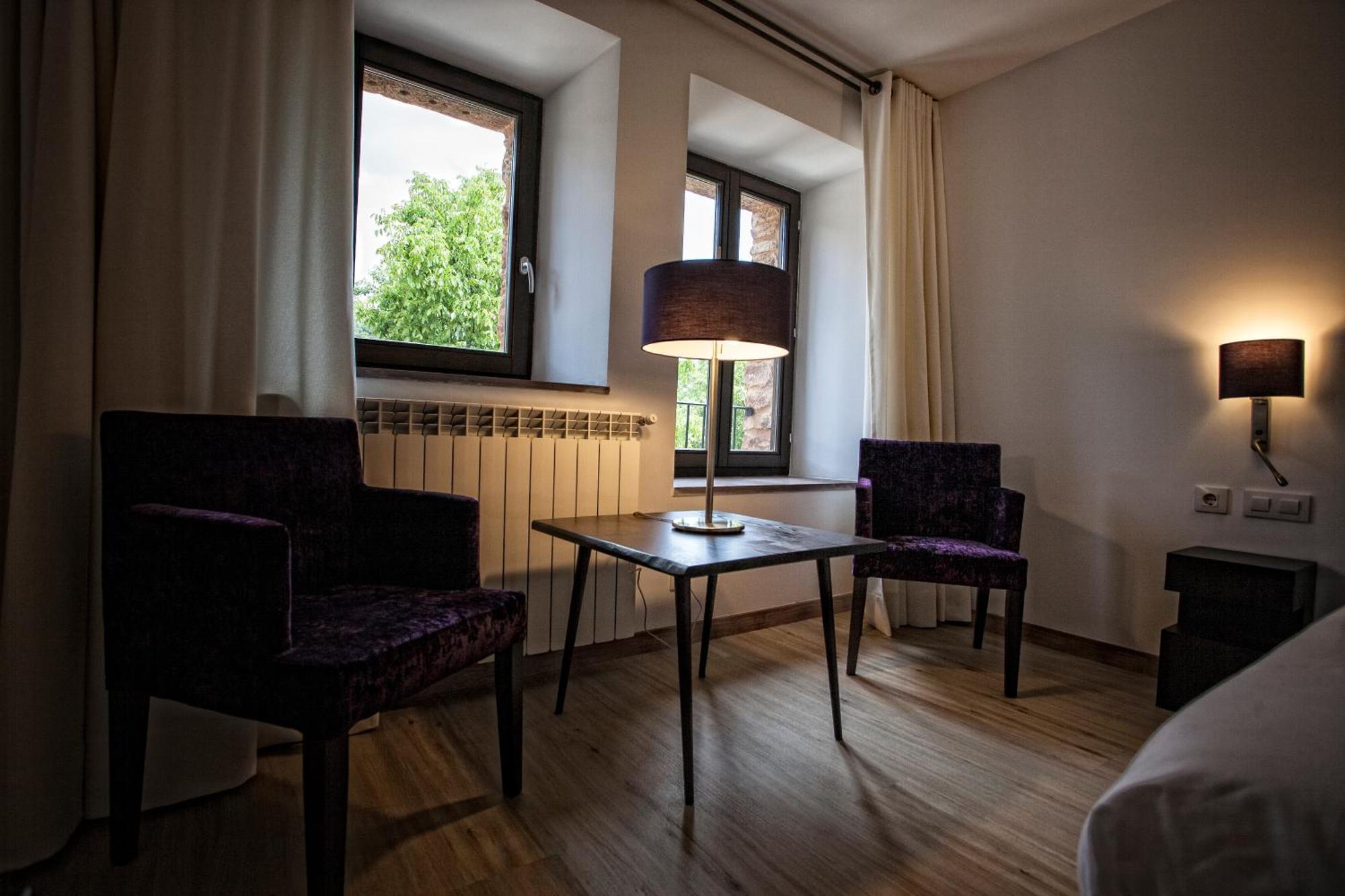Hotel Pura Vida Valganon ภายนอก รูปภาพ
