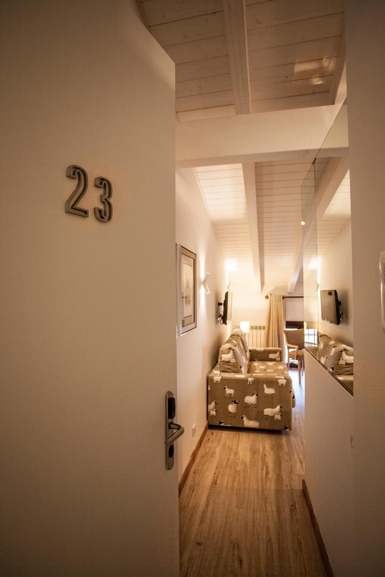 Hotel Pura Vida Valganon ภายนอก รูปภาพ