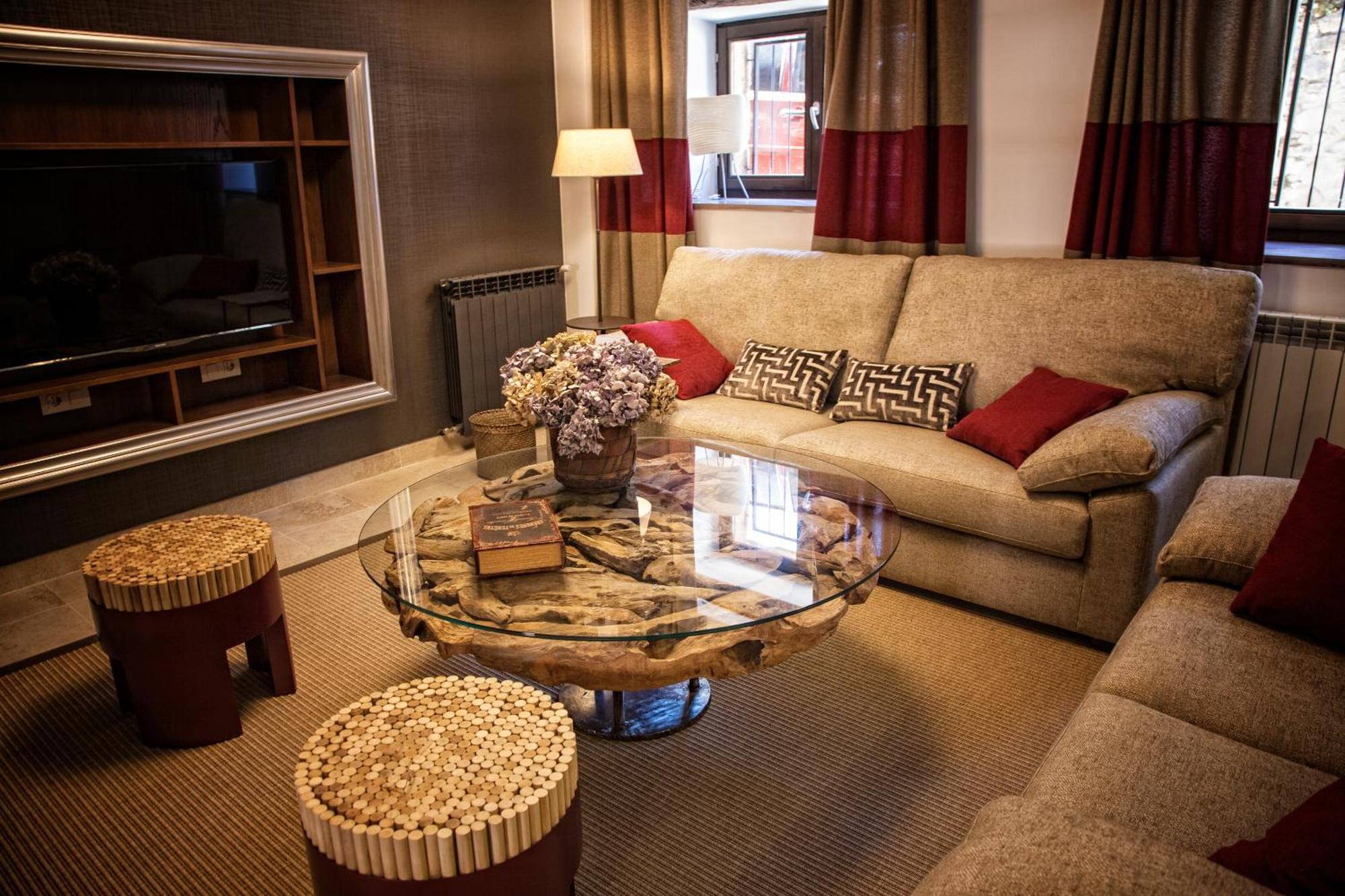 Hotel Pura Vida Valganon ภายนอก รูปภาพ