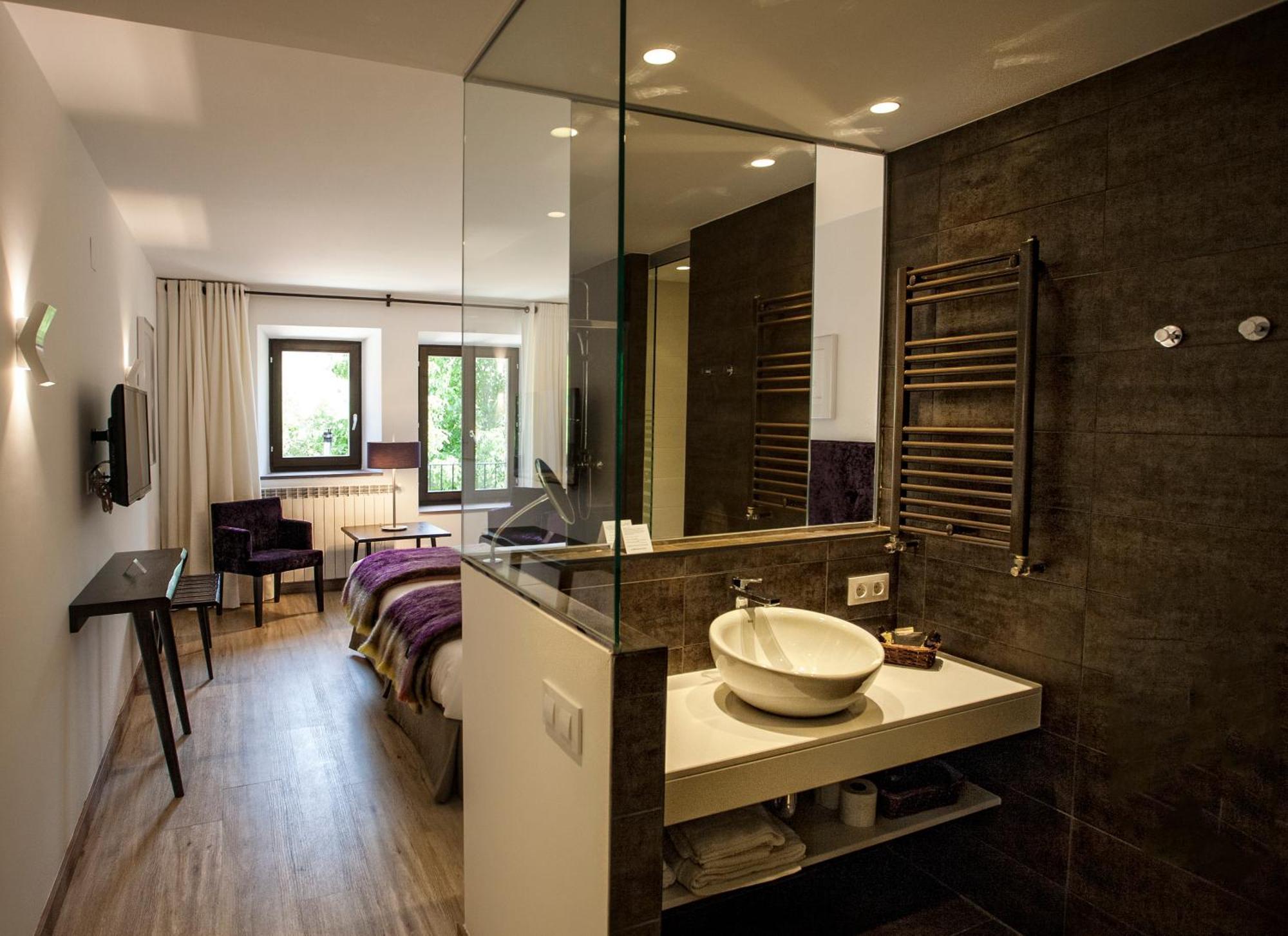 Hotel Pura Vida Valganon ภายนอก รูปภาพ